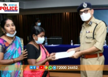 காவலர் குடும்பங்களுக்கு நிதி உதவி வழங்கிய காவல் ஆணையர்