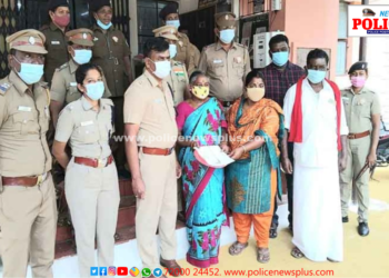 வீட்டு வாசலில் கிடந்த 3½ பவுன் தங்க சங்கிலியை ஒப்படைத்த பெண்; போலீசார் பாராட்டு