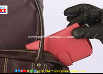 நகை திருட முயன்ற இரண்டு பெண் கைது