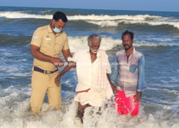 முதியவரை மீட்ட காவலரையும்¸ மீனவரையும் பாராட்டிய ஏ.டி.ஜி.பி