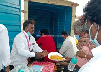 போலீஸ் நியூஸ் பிளஸ் சார்பாக ஆதரவற்றோருக்கு உணவு வழங்கல் நிகழ்ச்சி