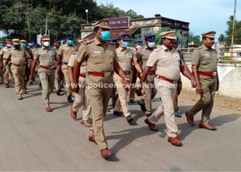 திருப்புத்தூரில் காவல்துறையின் சார்பில் தேர்தல் விழிப்புணர்வு அணிவகுப்பு ஊர்வலம் நடைபெற்றது.
