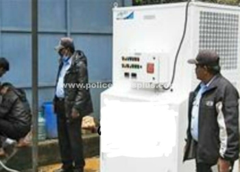 தண்ணீர் உற்பத்தி செய்யும் எந்திரம்