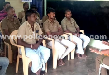 ஓட்டுனர்களுக்கு காவல்துறையின் விழிப்புணர்வு