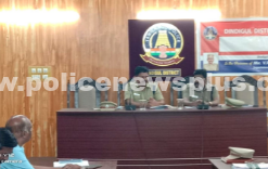 மக்களுக்காக போலீசார் கலந்தாய்வுக் கூட்டம்