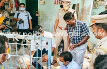 தூத்துக்குடியில் 2 பேர் உயிரிழப்பு நேரில் சென்று ஆறுதல் கூறிய  அதிகாரிகள்