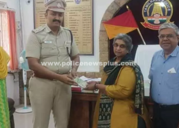 ரூ.50 ஆயிரம் மீட்டு,  பெண்ணிடம் ஒப்படைப்பு!