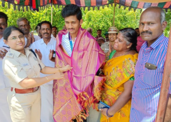 மாணவருக்கு DSPயின் வாழ்த்து!