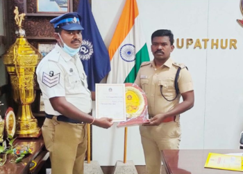 போக்குவரத்து பாதிப்பை, சரிசெய்த காவலர்!