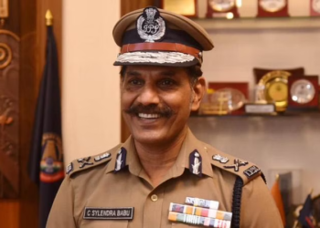 சிறுவனின் உயிரைக் காப்பாற்றிய  டிஜிபி!