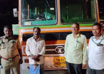 ஆந்திராவுக்கு லாரி மூலம் கடத்த முயன்ற, 15 டன் ரேஷன் அரிசி பறிமுதல்!