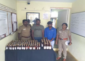 மதுபாட்டில்கள் கடத்திய, 3 பேர் கைது!
