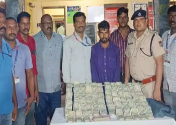 வாலிபரிடம், ரூ.37 லட்சம் பணம் பறிமுதல்!