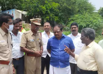 நெல்லூர் பேட்டை ஏரியில், அதிகாரிகள் ஆய்வு!