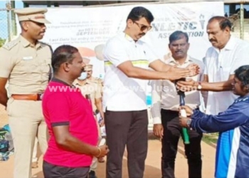 ஒலிம்பிக்ஜோதி ஏற்றி துவக்கி வைத்த, காவல் கண்காணிப்பாளர்!