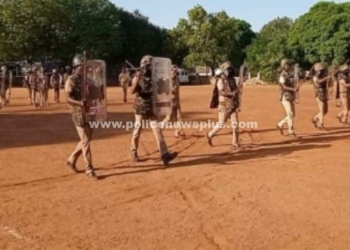 ஆயுதப்படை காவலர்களுக்கு, வாராந்திர கவாத்து பயிற்சி!