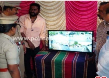 CCTV கேமராக்களின் செயல்பாட்டினை, துவக்கி வைத்த திண்டுக்கல் S.P