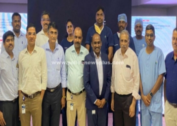 மதுரை விமான நிலையத்தில், மக்கள் நல்வாழ்வுத்துறை அமைச்சர்!