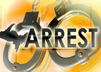 வீட்டில் சாராயம் காய்ச்சிய விவசாயி!