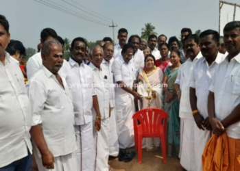 நிழற்குடை பாலத்தை திறந்து வைத்த முன்னாள் அமைச்சர்!