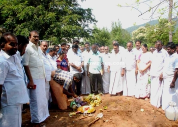 அலங்காநல்லூர் அருகே பூமி பூஜை சோழவந்தான் வெங்கடேசன் எம் எல் ஏ