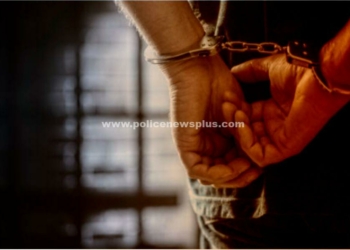 மதுரை விமான நிலையத்தில்  பா.ஜ.க.வினர் கைது!