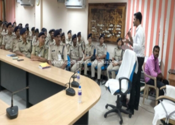 CISF காவல் அதிகாரிகளுக்கு விழிப்புணர்வு வழங்கிய தமிழக காவல்துறை!