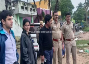 பாதிக்கப்பட்ட கிராமத்தில் குறைகளை கேட்டறிந்த காவல்துறையினர்!