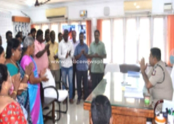 அமைச்சு பணியாளர்களிடம் காவல்துறை துணைத் தலைவர்