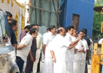 தயாராகி வரும் பேராசிரியர் சிலை முதல்வர் ஆய்வு!