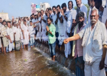 கண்மாயில் மறுகால் ஓடிய தண்ணீர்