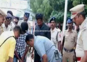 ரயில் நிலையத்தில் வெடிகுண்டு நிபுணர்கள்!