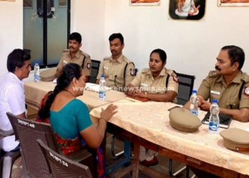 மக்களின் குறைகள் குறித்து S.P