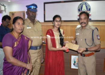 மாணவர்களுக்கு 34,000 பரிசுத்தொகை வழங்கிய S.P