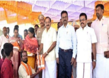 பாதயாத்திரை பக்தர்களுக்கு  பாதுகாப்பு பொருட்கள்