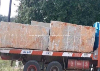 வாகன தணிக்கையில் சிக்கிய 4 கடத்தல் லாரிகள்