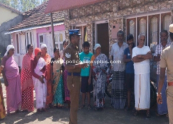 கிராம மக்களுடன் காவல்துறையினர்