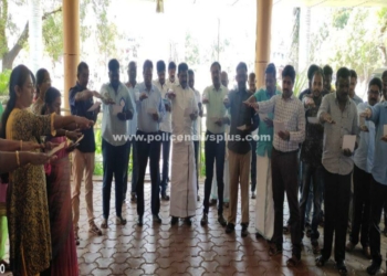 அலுவலர்கள் மற்றும் பொதுமக்கள் உறுதிமொழி