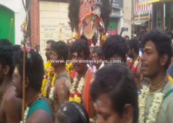 ஏாளமான பக்தர்கள் பாதயாத்திரை