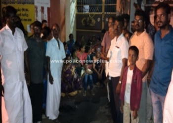 கோயில் எதிரே முற்றுகைப் போராட்டம்