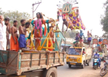 பறவை காவடி எடுத்த பக்தர்கள்