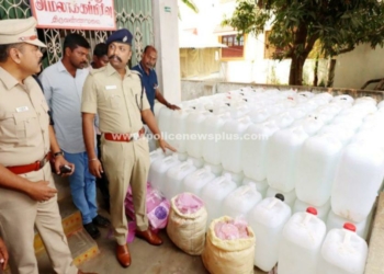 பதுக்கிய கேன்கணக்கிளான எரிசாராயம் அழிப்பு!