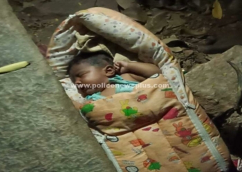 சாலையோரம் கிடந்த பச்சிளம் குழந்தை