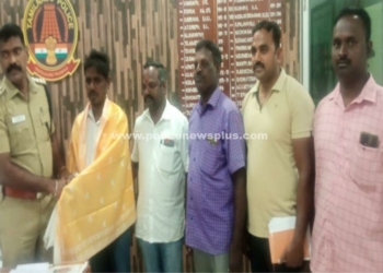 கிராம வாலிபரை கைளரவித்த D.S.P