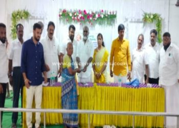 இலவச கண் கண்ணாடி வழங்கும் நிகழ்ச்சி