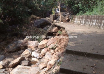 5 ஆண்டுகளாகியும் சீரமைக்கப்படாத குட்லாடம்பட்டி அருவி