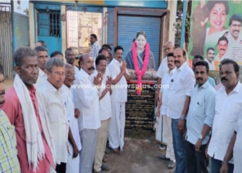 ஜெயலலிதாவின் சிலைக்கு மாலை அணிவித்து மரியாதை