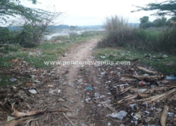 குப்பைகளை கொட்டுவதால் சுகாதார கேடு ஏற்படும் அபாயம்