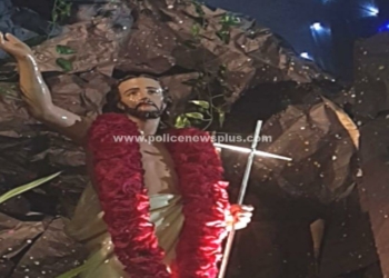 ஈஸ்டர் பெருவிழா மதுரையில் கிறிஸ்தவர்கள் கொண்டாட்டம்