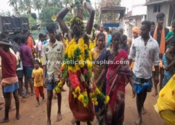 பால்குடம் எடுத்து பக்தர்கள் வழிபாடு